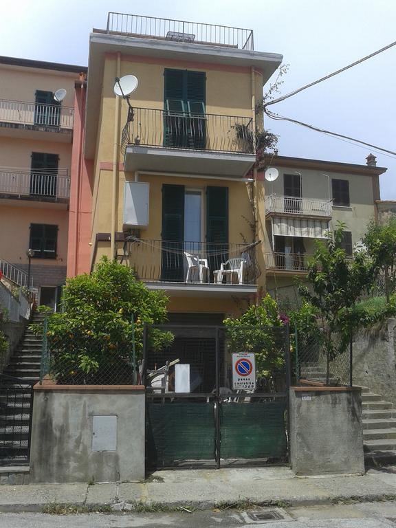 Ferienwohnung Da Rita San Terenzo Exterior foto