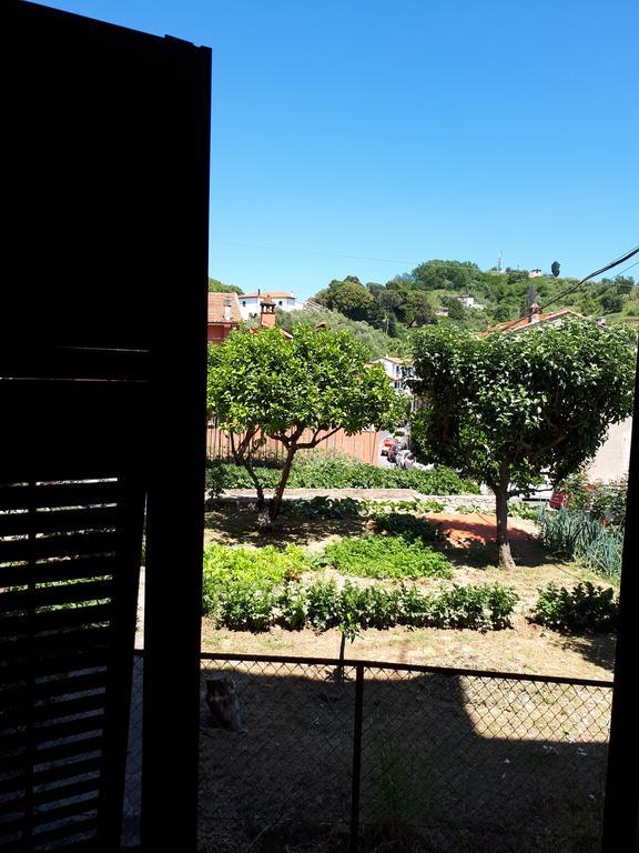Ferienwohnung Da Rita San Terenzo Exterior foto